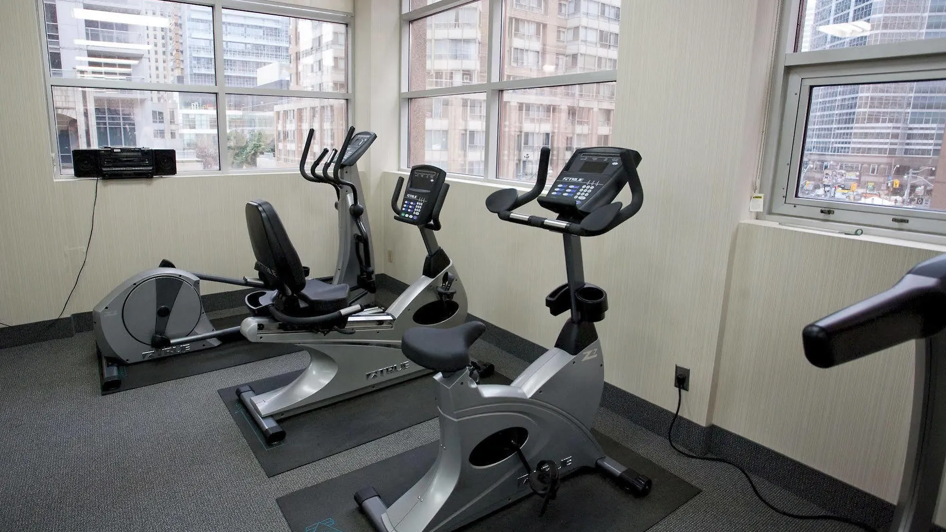 Glen Grove - Conservatory Tower 3*, טורונטו קנדה