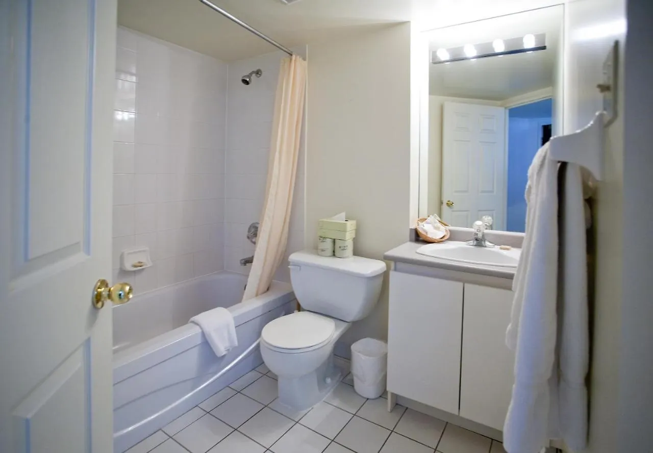 Glen Grove - Conservatory Tower 3*, טורונטו קנדה